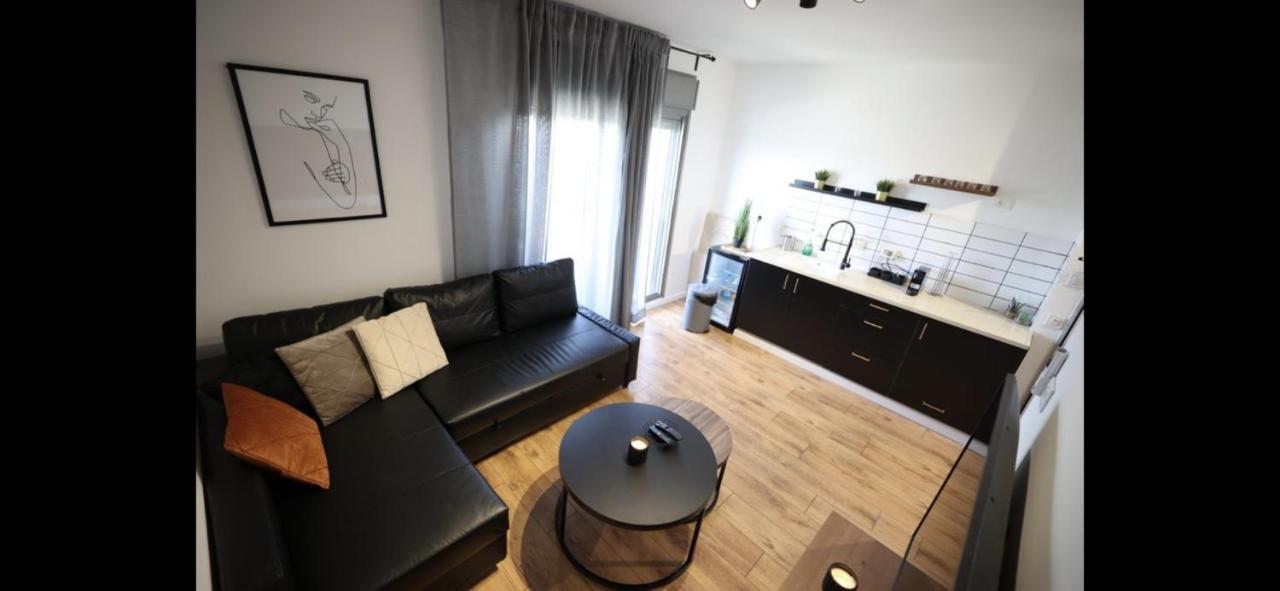 מיני פנטהאוז Hotel Beersheba Bagian luar foto